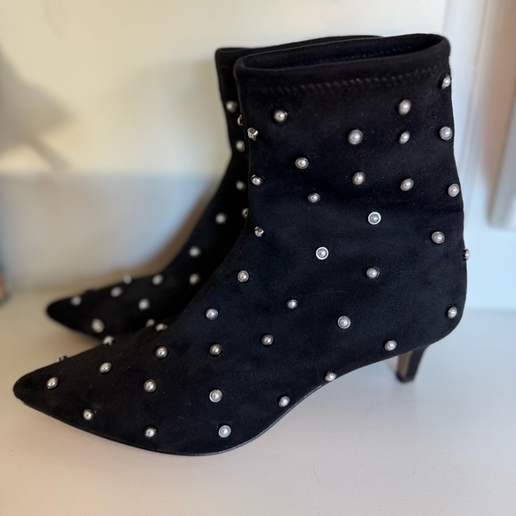 Louis et Cie- kitten Black bootie pearl studs in gold setting 10 42 leather sole - Picture 1 of 13
